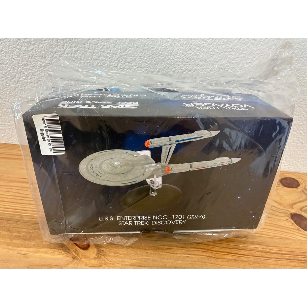 Eaglemoss Star Trek Discovery USS Enterprise 2256 NCC-1701 XL Sealed w/mag